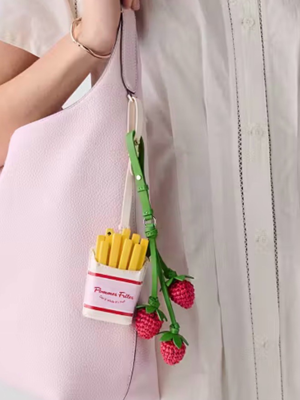 NWT Kate Spade Charmed French Fry Bag Charm - Picture 2 of 3
